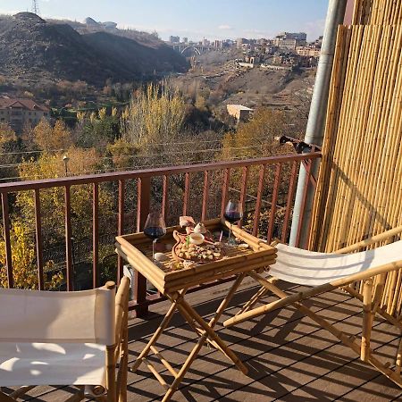 Вілла Karen'S Dom & Terrace Єреван Екстер'єр фото
